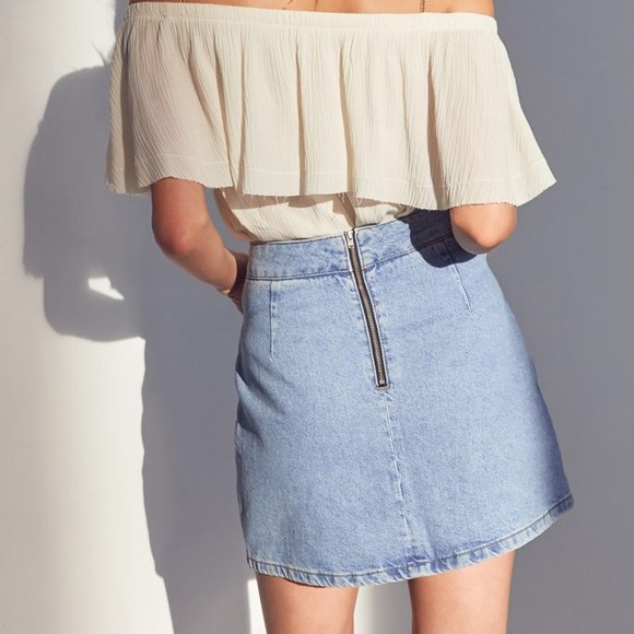 BDG DENIM SKIRT - Picture 2 of 6